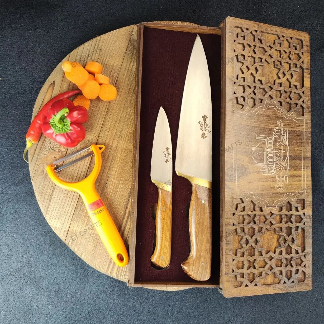 ست هدیه چاقو دو تایی موسوی (دسته ریشه گردو) با جعبه و پوست کن حیدری