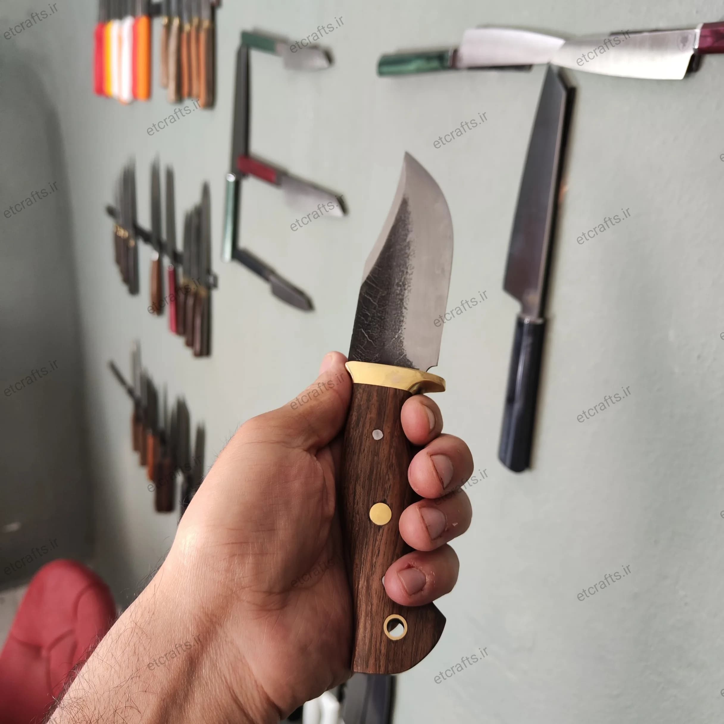 چاقو شکاری هادی فضلی دست‌ساز زنجان | تیغه فولاد 50CRV2 در 3 طرح خنجری، کوسه‌ای و روسی (سفارشی) — تصویر ۸