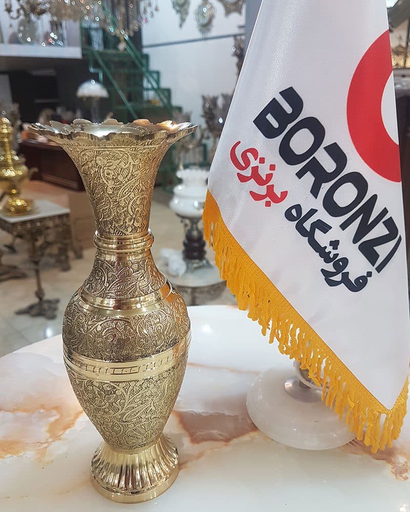 گلدان برنجی طاووس پایه راه راه