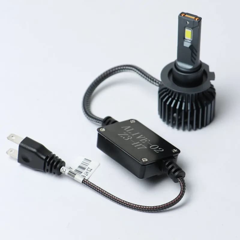 هدلایت خودرو الایو مدل Z3 پایه H7 بسته دو عددی — تصویر ۲