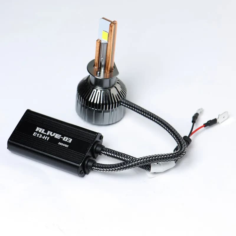 هدلایت خودرو الایو مدل E13 پایه H1 بسته دو عددی — تصویر ۳