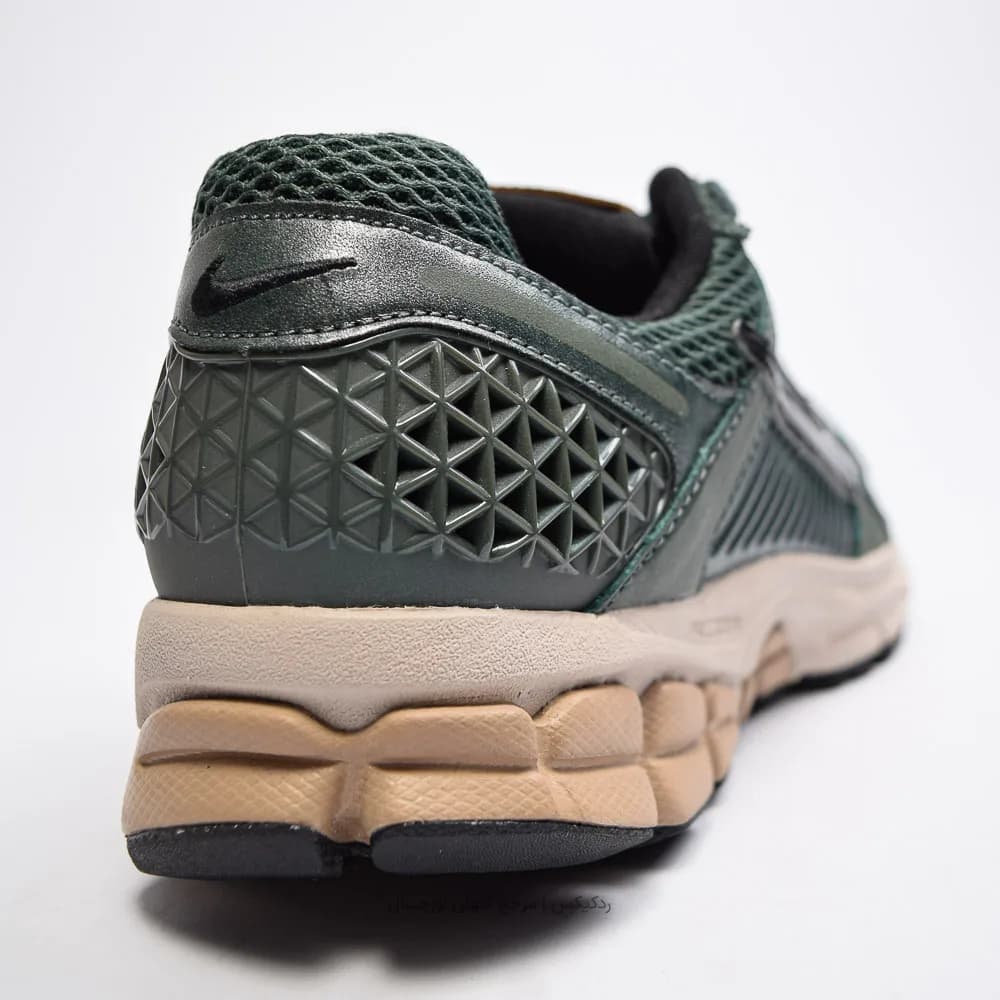 کتونی Nike مدل Zoom Vomero 5 – FN6742-300 — تصویر ۵