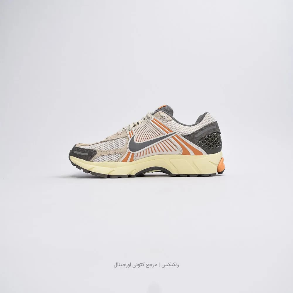 کتونی Nike مدل Zoom Vomero 5 – IB7469-030 — تصویر ۲