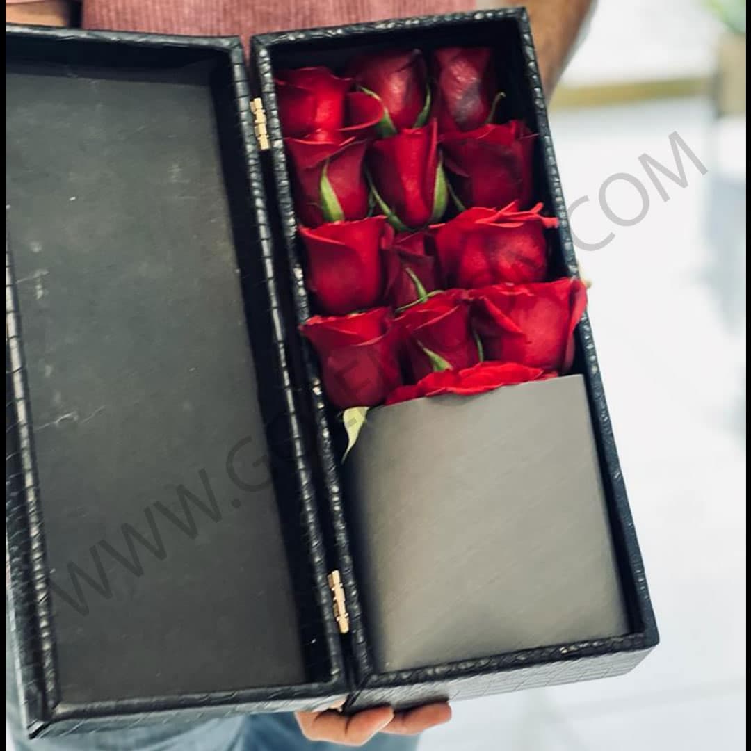 باکس گل 13 شاخه — تصویر ۲