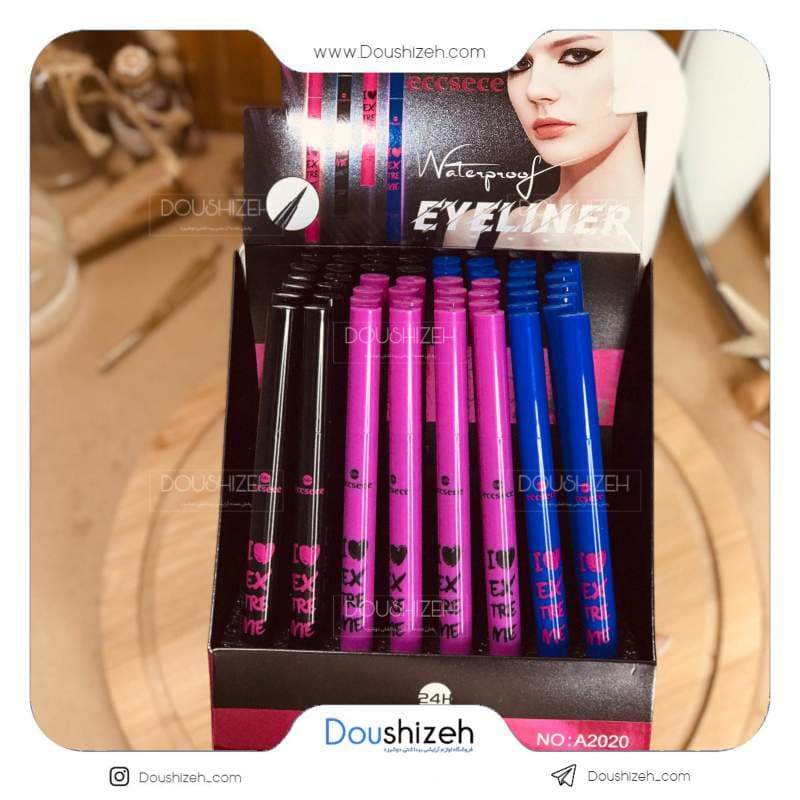 خط چشم ماژیکی مشکی اسنس ESSENCE