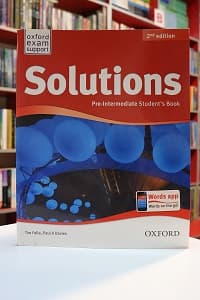Solutions Pre-Intermediate 2nd