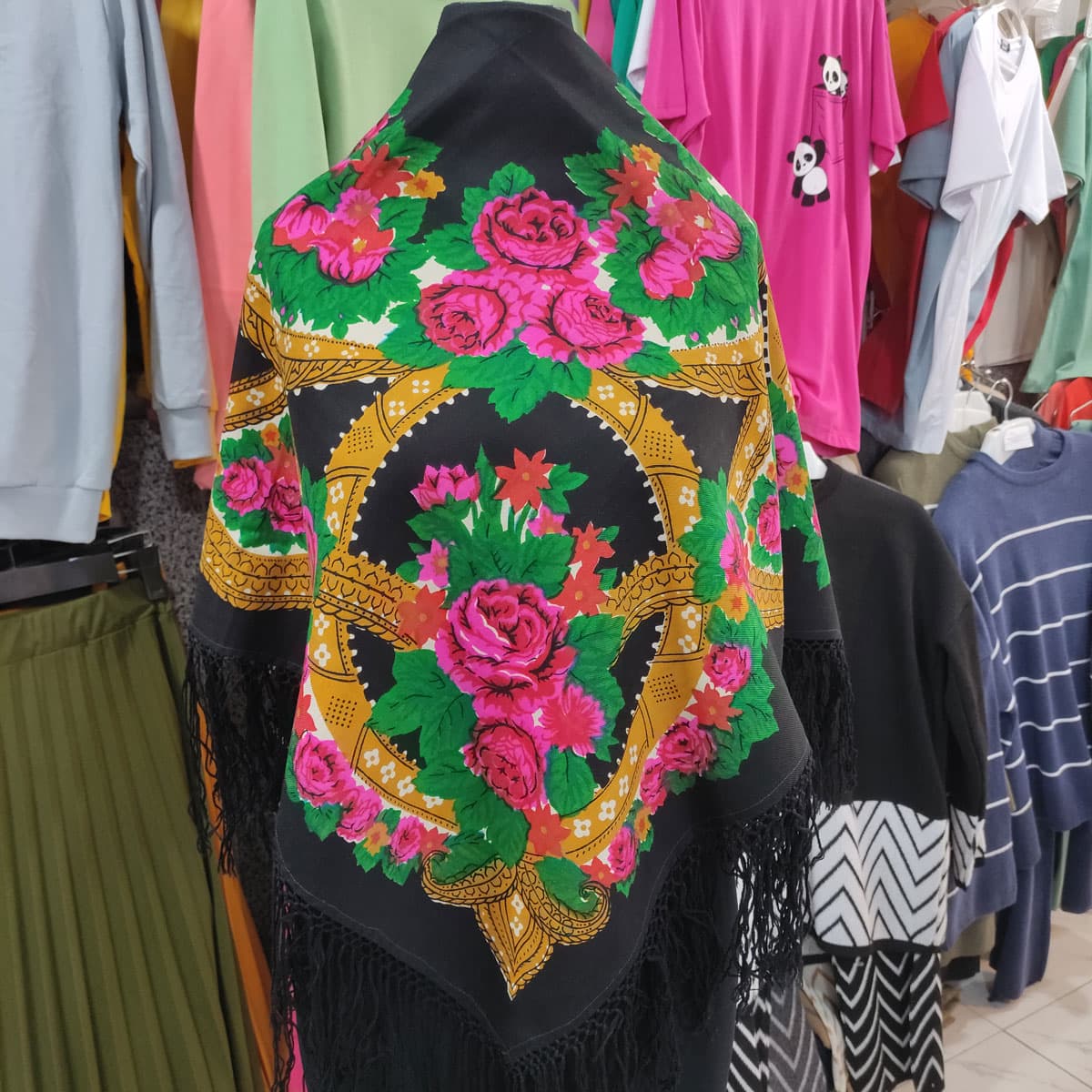 روسری ترکمن پشمی اصیل قواره متوسط کد R100193 — تصویر ۲