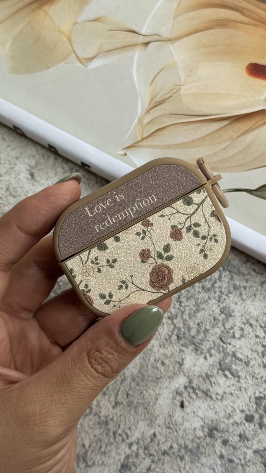 کاور ایرپاد گل رز لاو — تصویر ۳