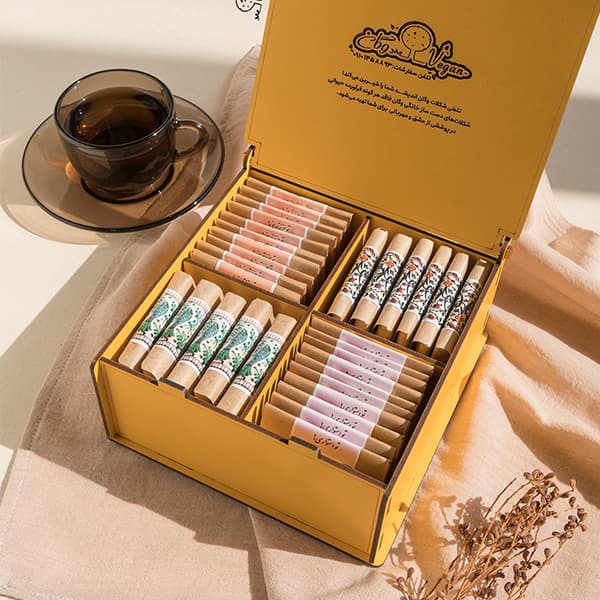 جعبه هدیه چوبی یک جان چه بود صد جان منی وگان – 31 عددی