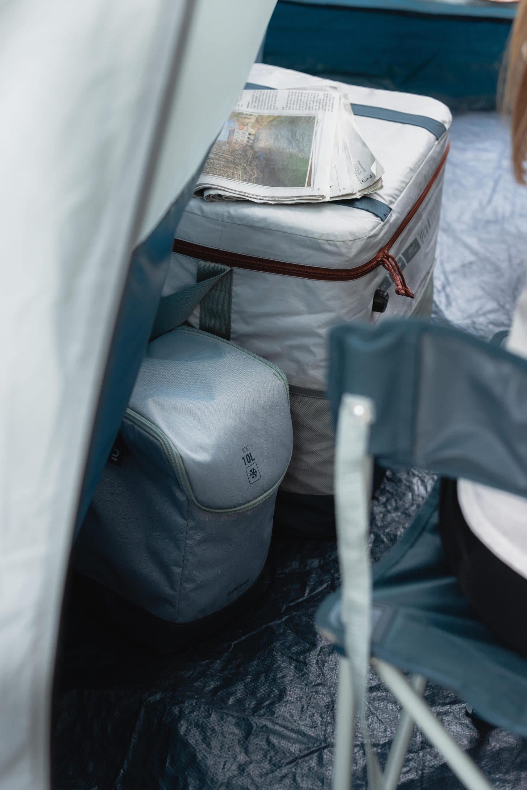 کول باکس کچوا 10 لیتری – یخدان کیفی Quechua Camping Flexible Cooler – 10L — تصویر ۸