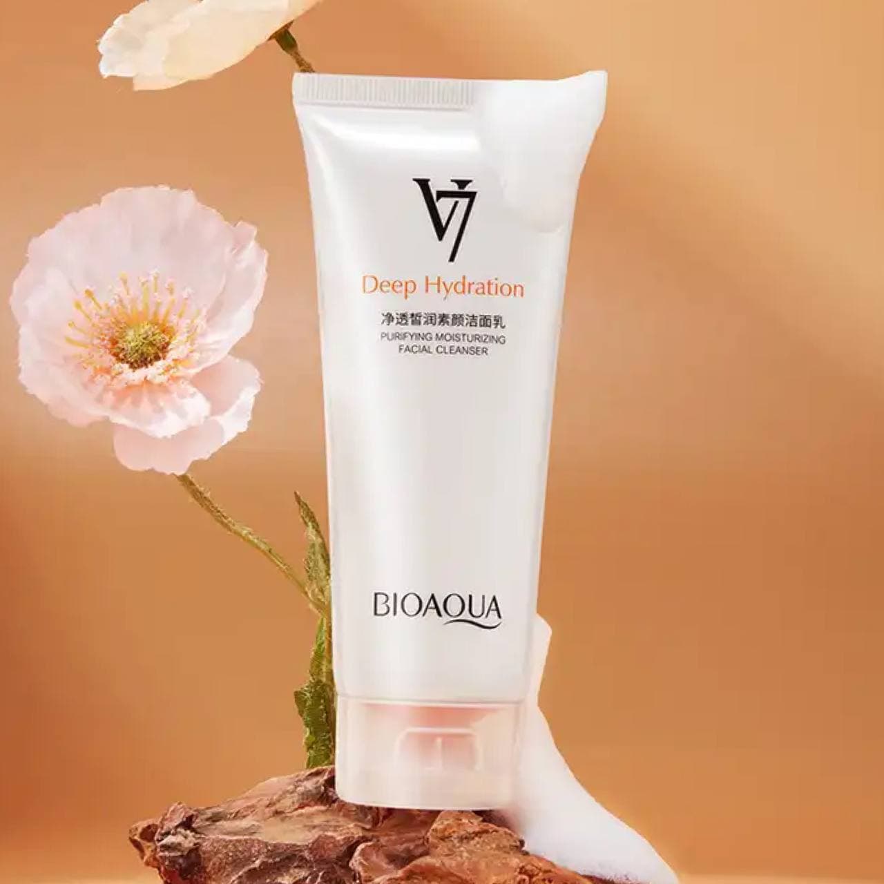 فوم شستشوی روشن کننده 7 ویتامین V7 بیوآکوا BIOAQUA — تصویر ۵