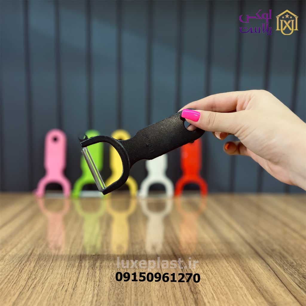 پوست کن کمانی یونیک با دسته پلاستیکی 3230 — تصویر ۴