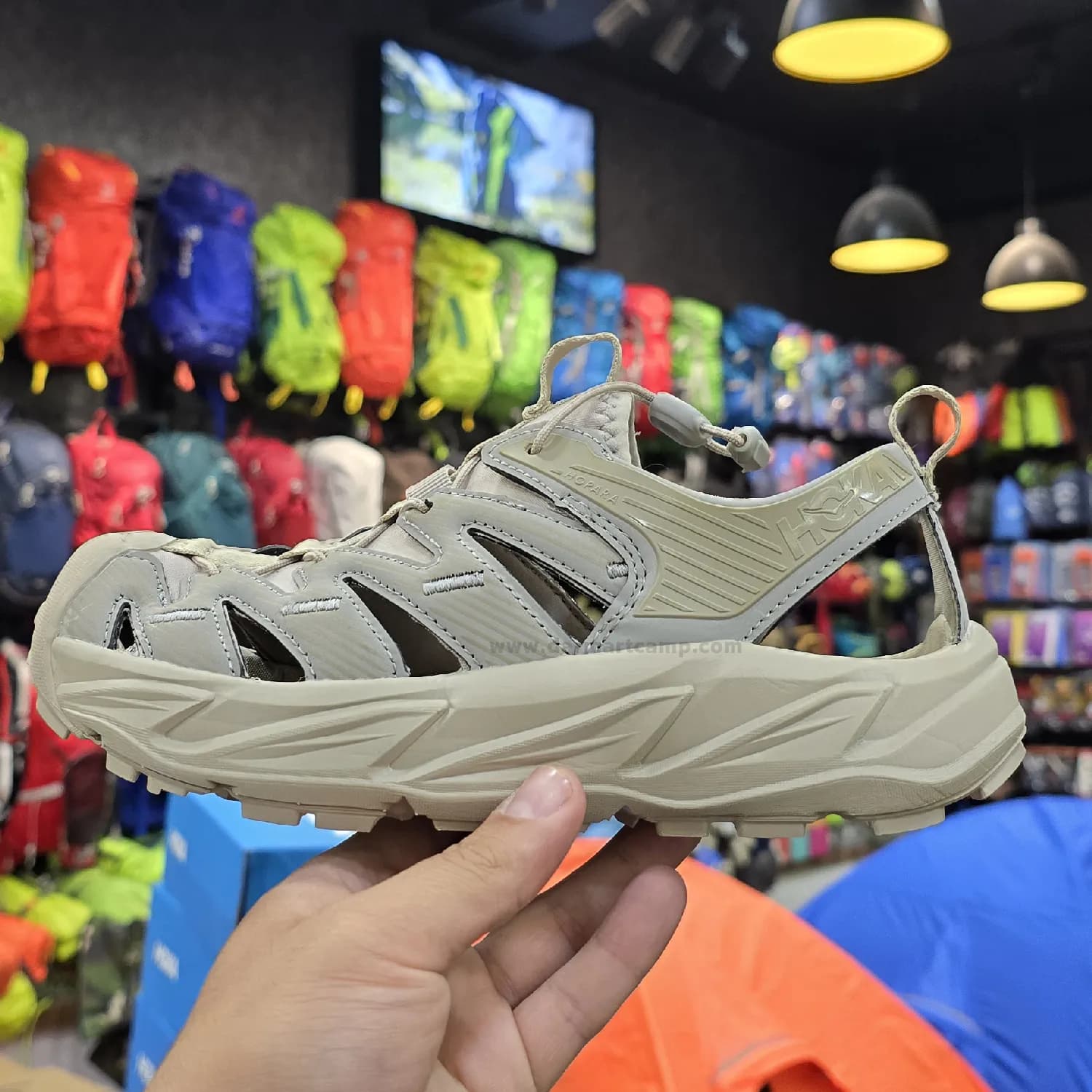 صندل پیاده روی ( شهری ) زنانه و مردانه برند هوکا مدل run — تصویر ۷