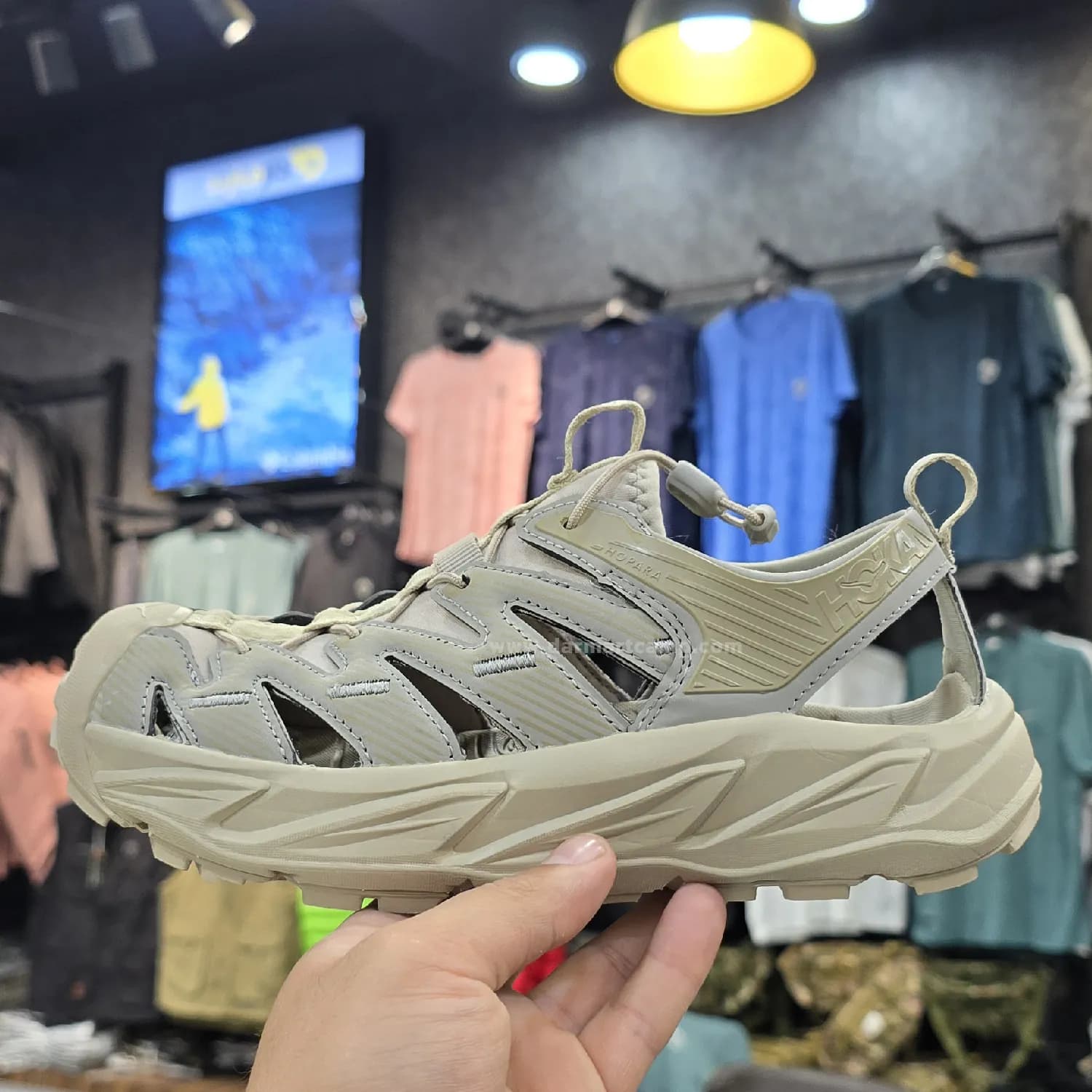 صندل پیاده روی ( شهری ) زنانه و مردانه برند هوکا مدل run — تصویر ۶