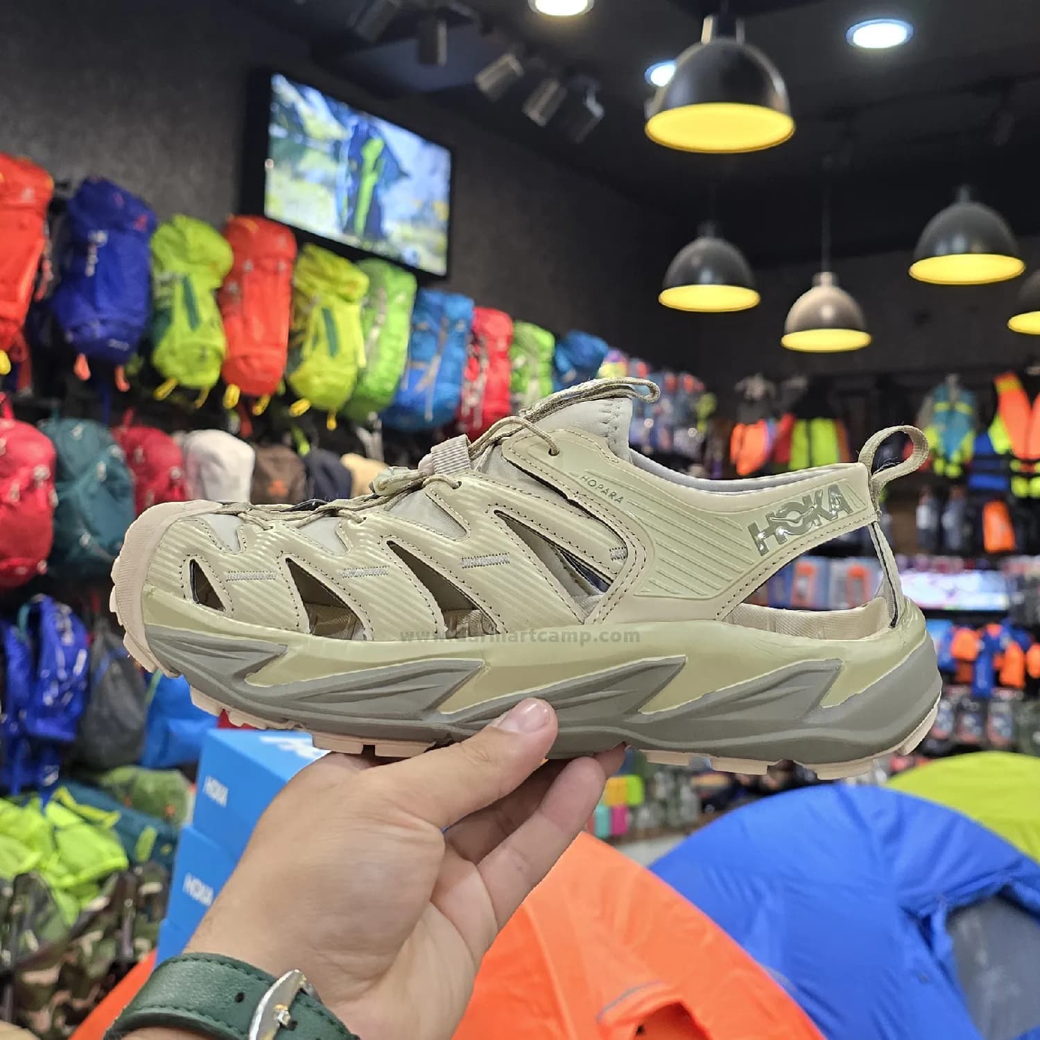 صندل پیاده روی ( شهری )زنانه و مردانه برند هوکا مدل run — تصویر ۵