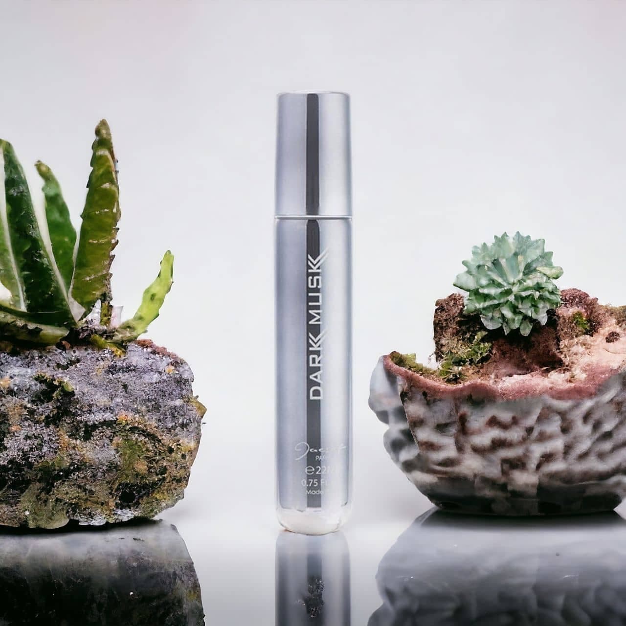 عطر جیبی مردانه ژک ساف Jacsaf مدل دارک ماسک حجم 22 میلی لیتر — تصویر ۲