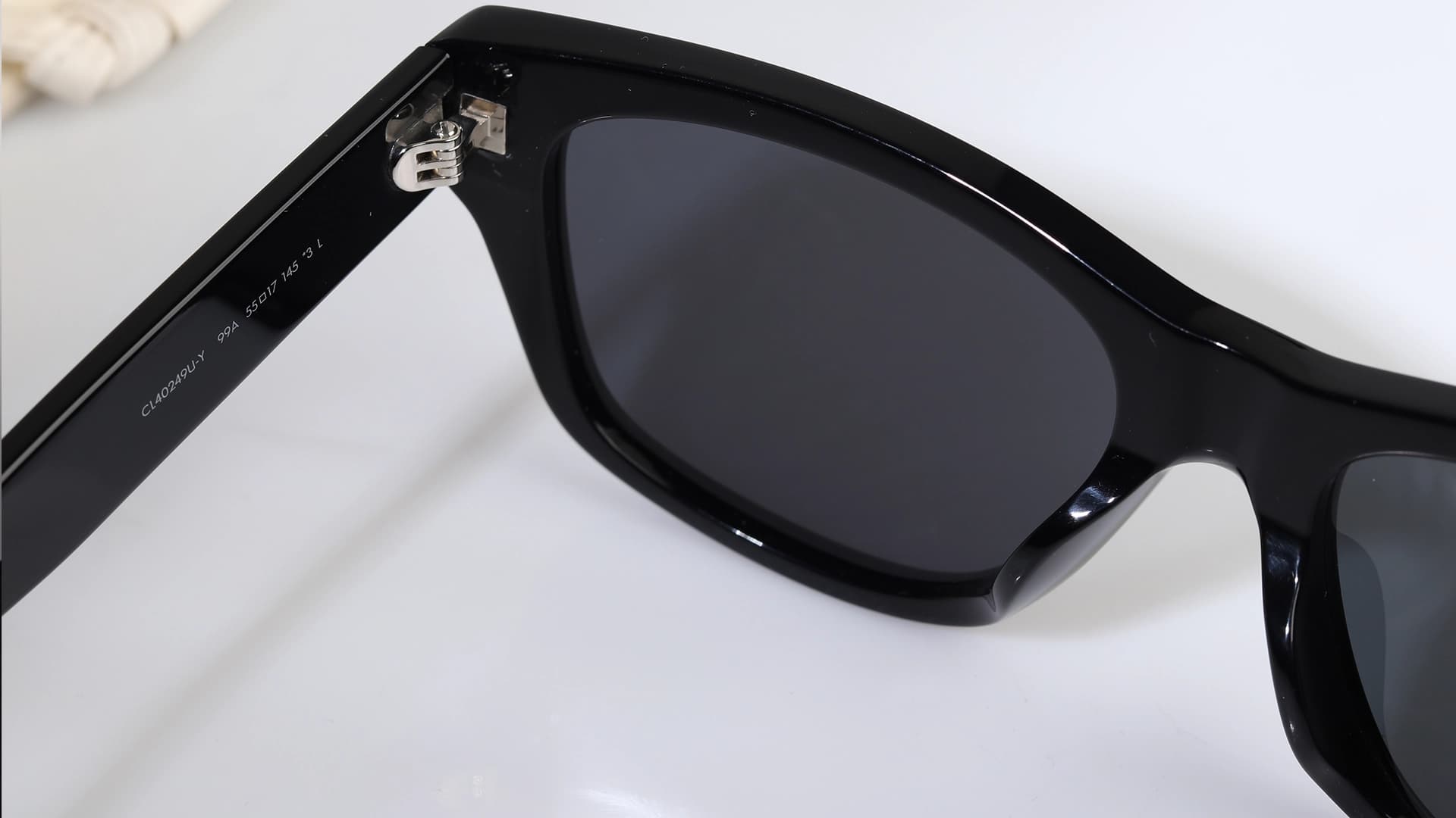 عینک سلین CELINE – CL40249U-Y – 99A — تصویر ۷