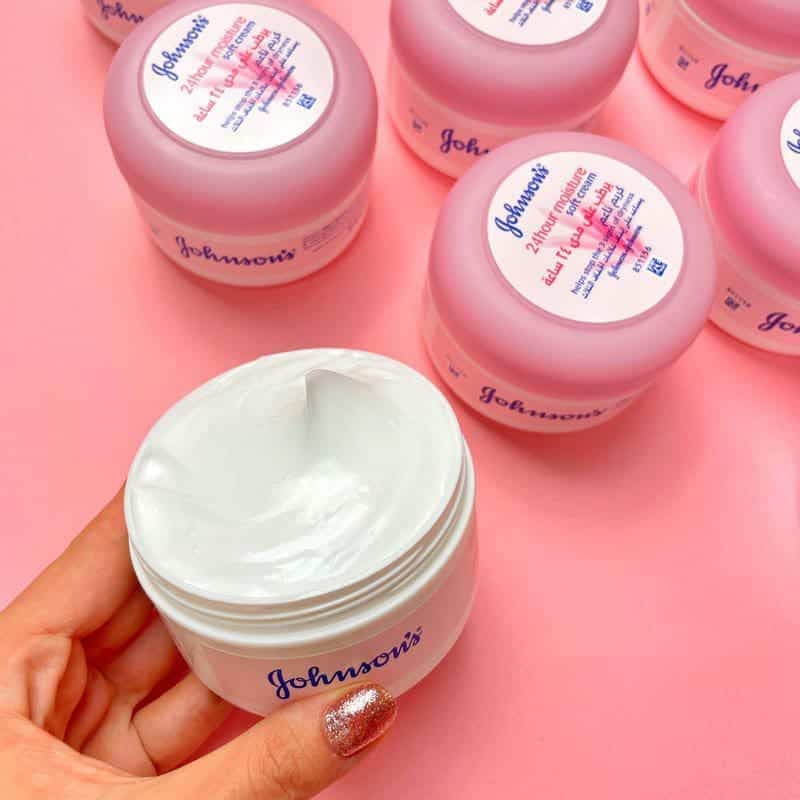کرم مرطوب کننده ۲۰۰ میل جانسون Johnson’s moisturizing cream — تصویر ۳