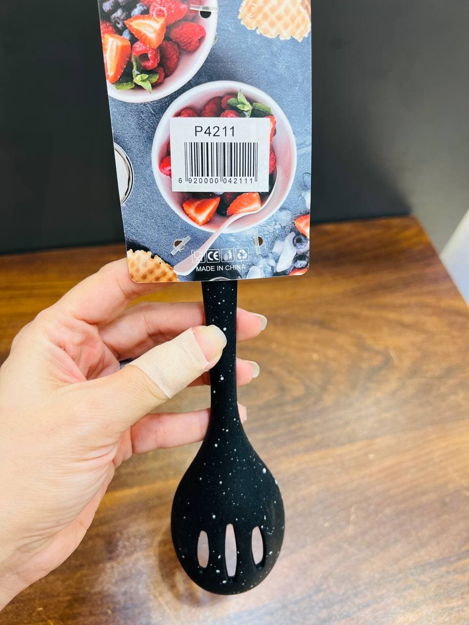 قاشق شیار دار سیلیکون P4211 — تصویر ۶
