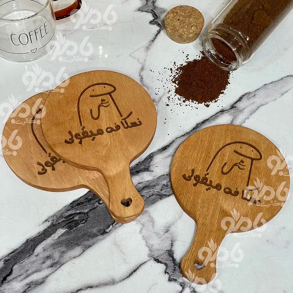 زیر لیوانی پلای وود گرد دسته قلب — تصویر ۳