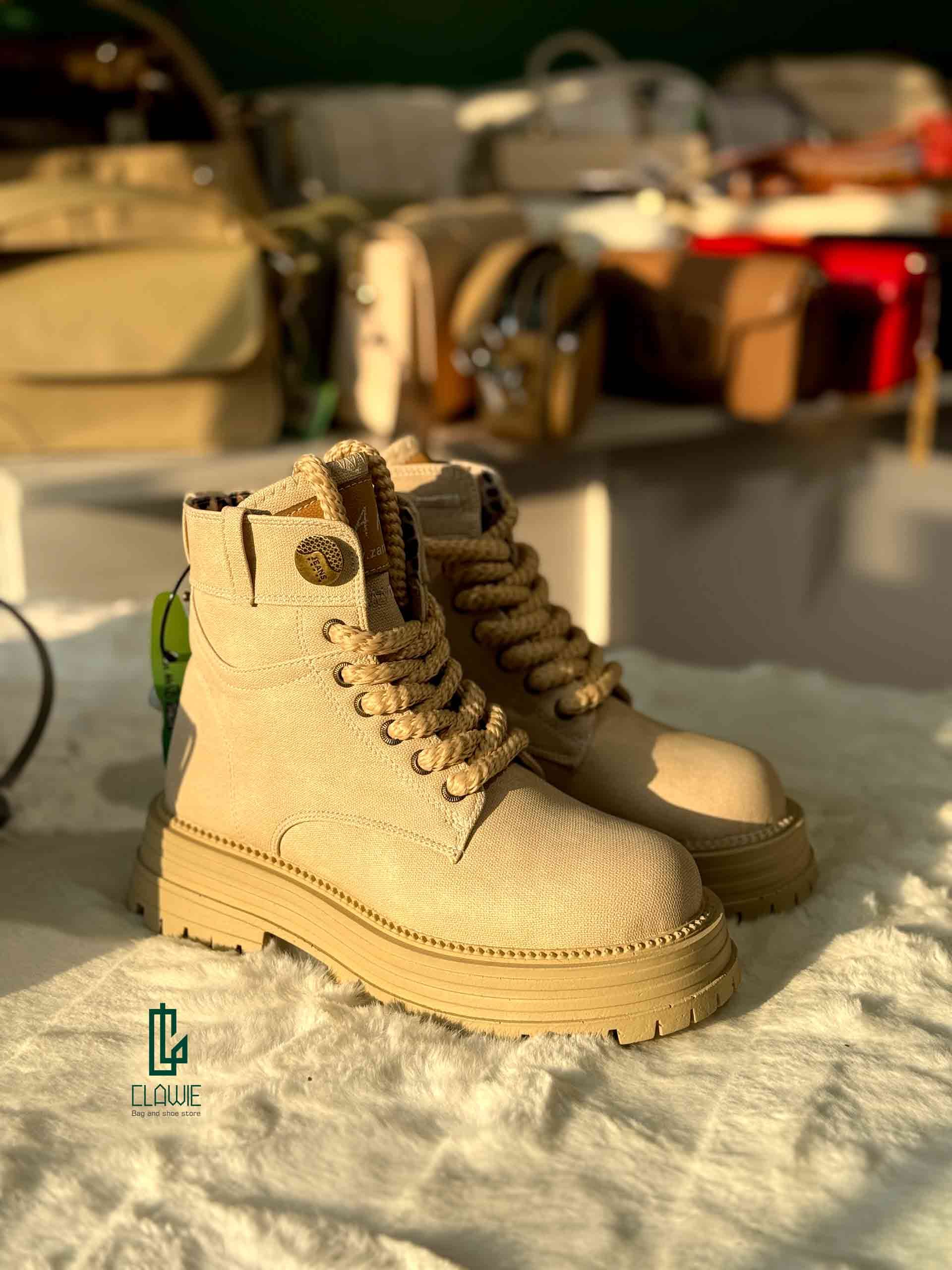 بوت زنانه اسپرت : زبانه پلنگی — تصویر ۴