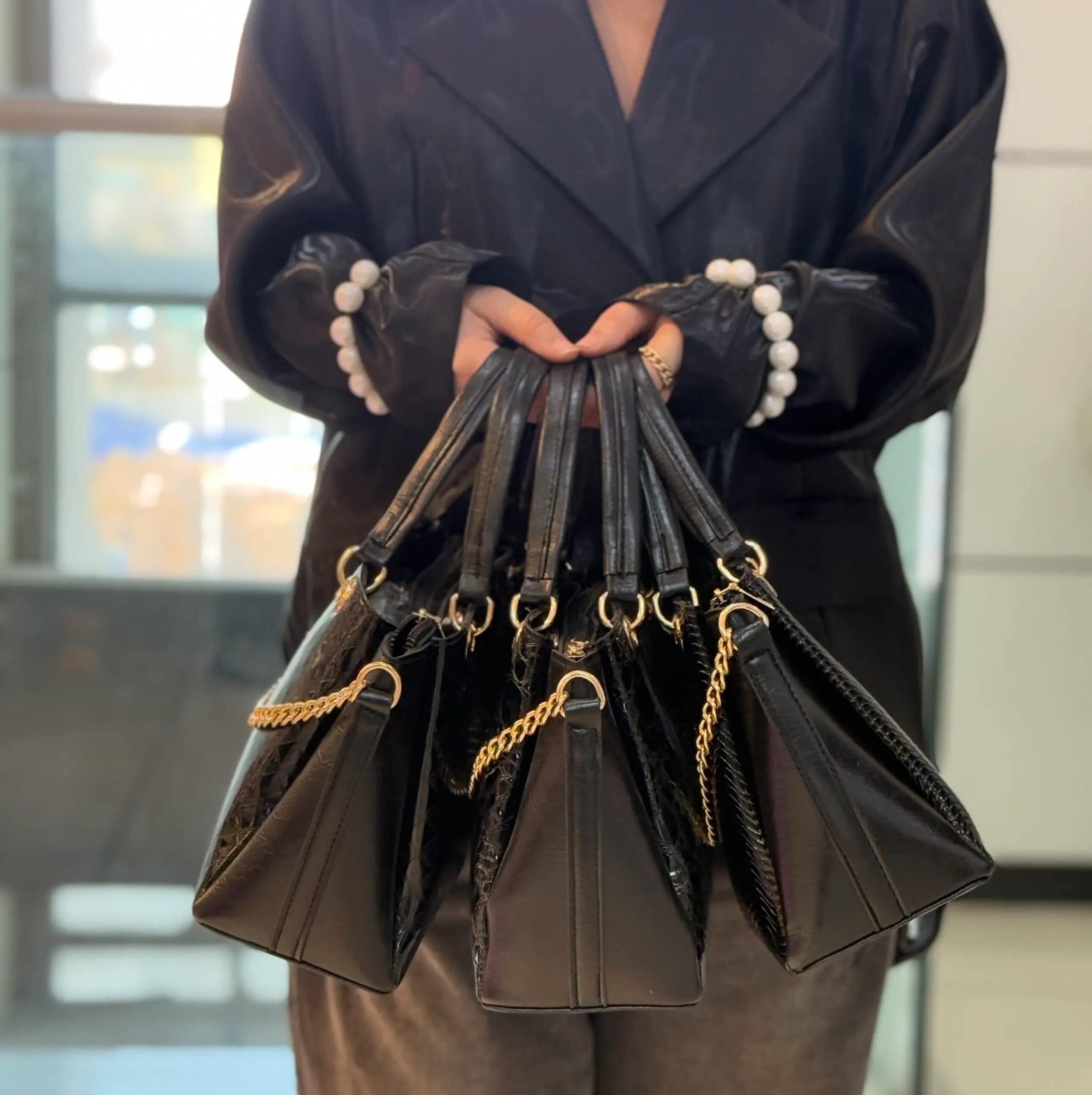 کيف مجلسي ورني Givenchy