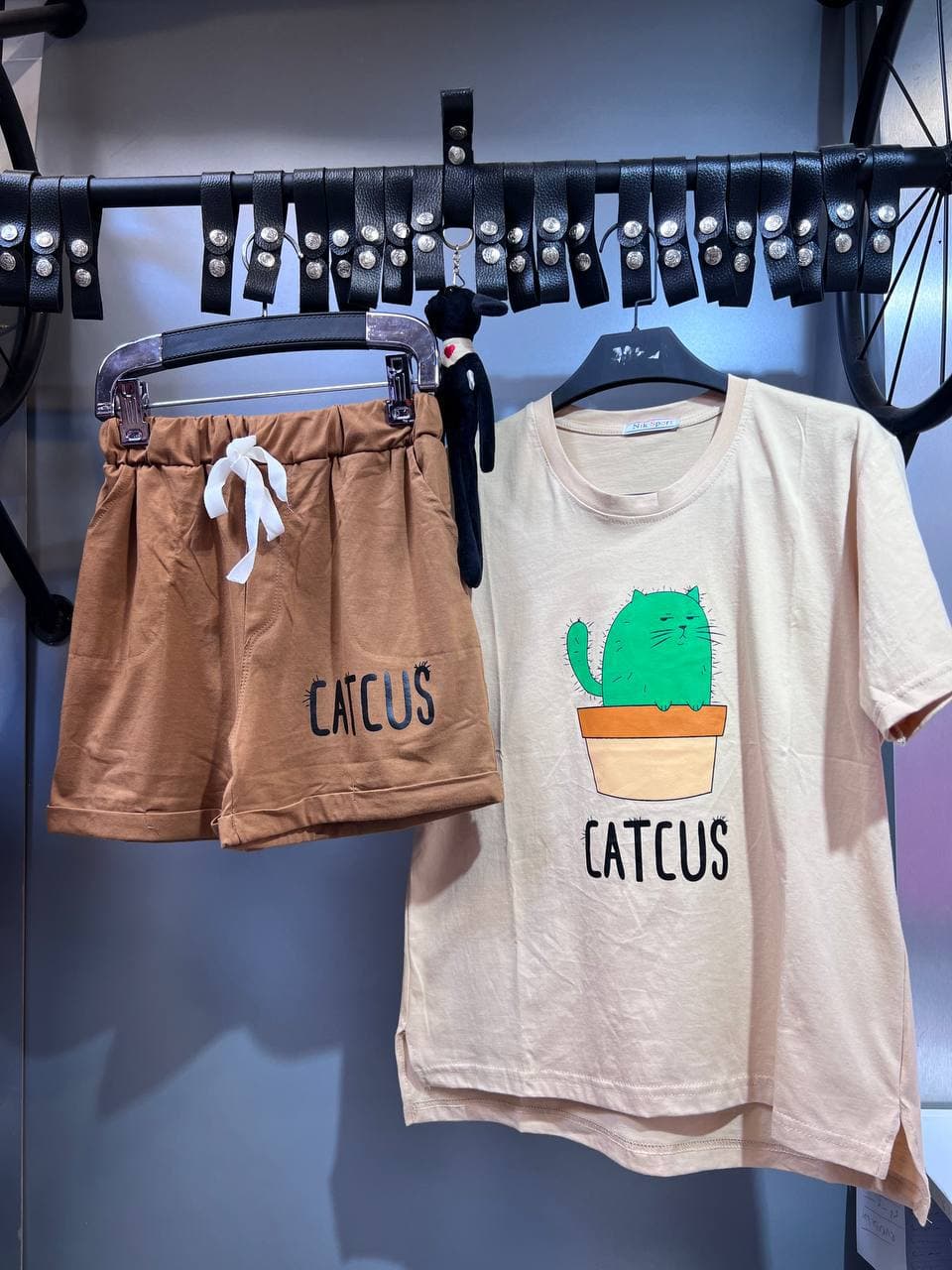 تيشرت و شورتک دخترانه catus — تصویر ۲