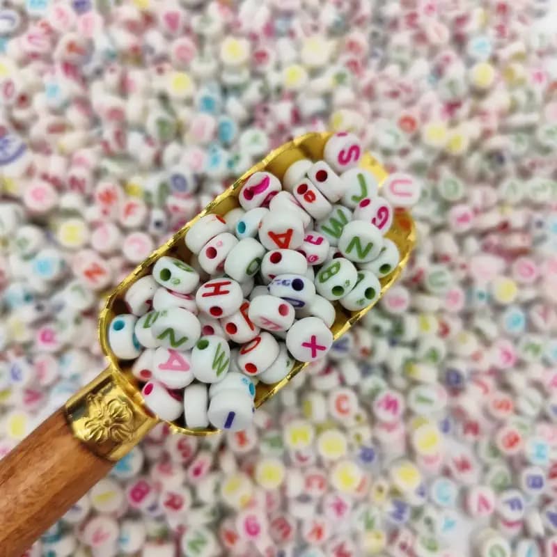 مهره سفید دایره حروف رنگی (20گرم)