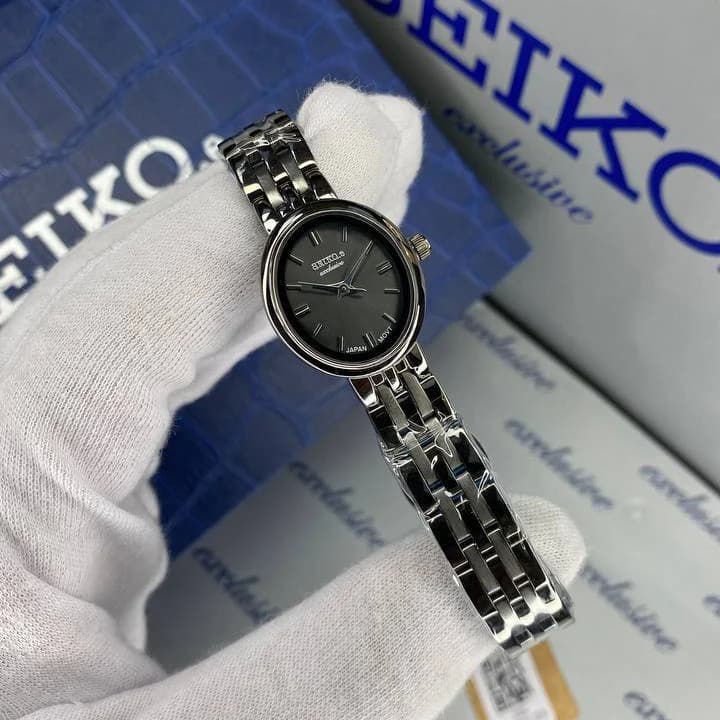 ساعت سیکو زنانه سیکو اکسکلوسیو مدل 3160 رنگ نقره ای مات صفحه مشکی