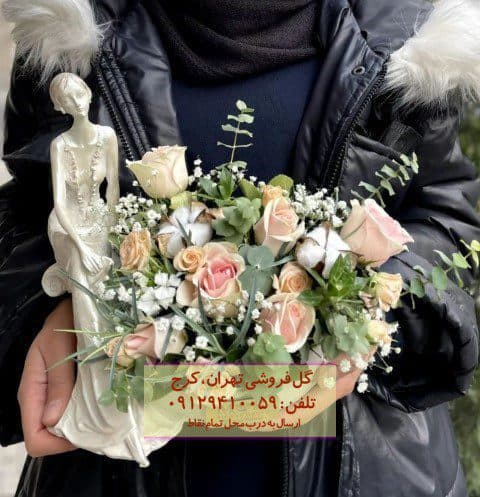 جعبه گل زیبا روز مادر برای همکار زن دوست داشتنی – در گلفروشی اراج