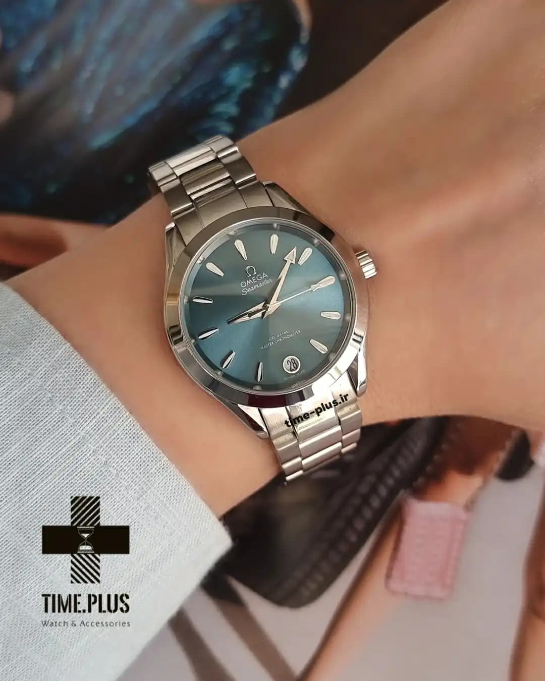 ساعت امگا سیمستر Aqua Terra صفحه سبز — تصویر ۲