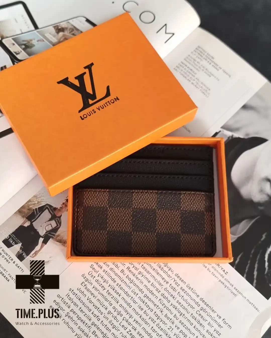 جاکارتی ورقه ای قهوه ای Louis Vuitton — تصویر ۶