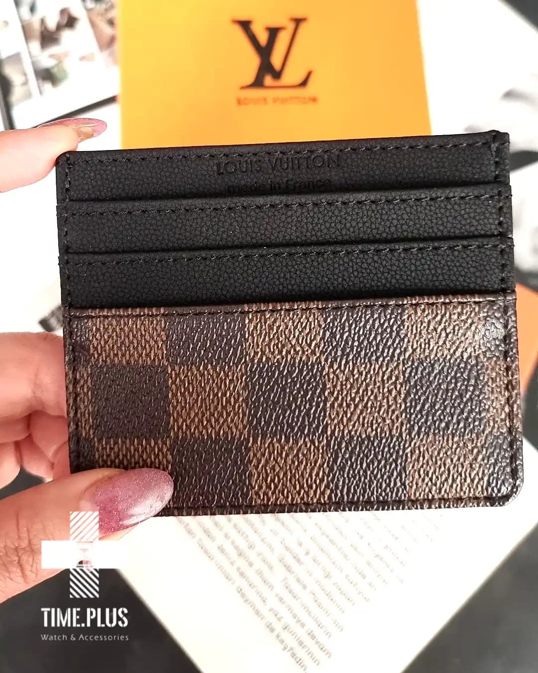 جاکارتی ورقه ای قهوه ای Louis Vuitton — تصویر ۲