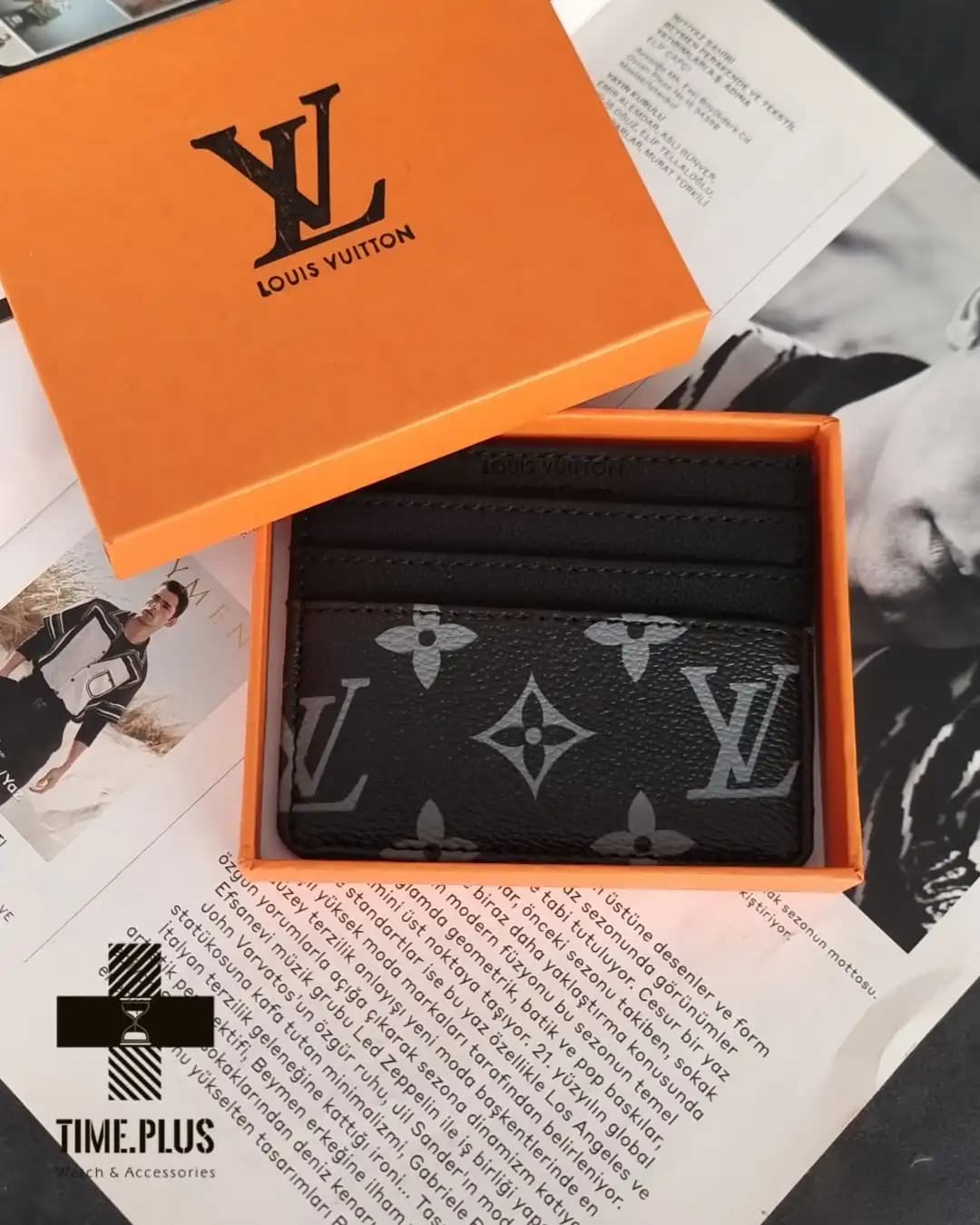 جاکارتی ورقه ای مشکی Louis Vuitton — تصویر ۵