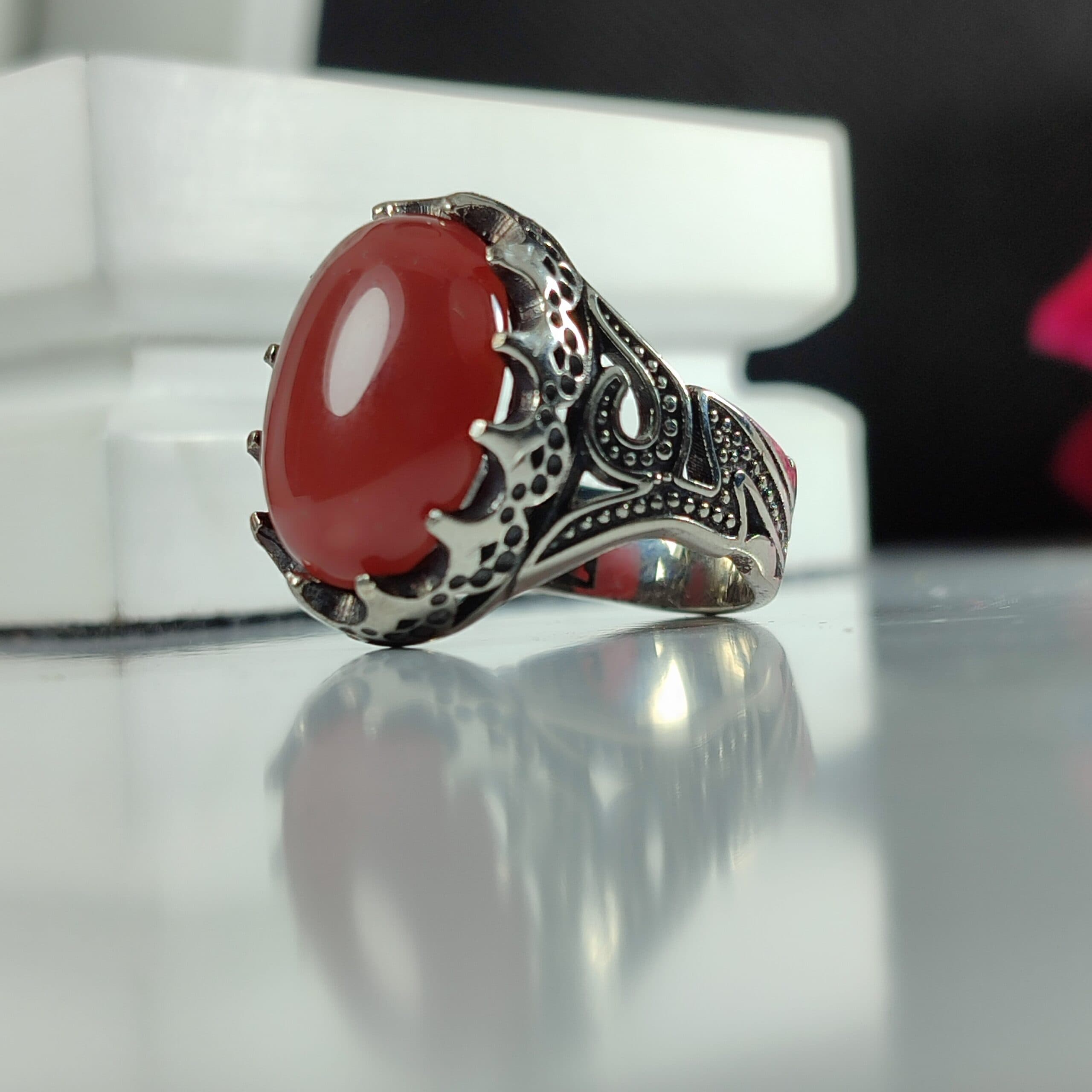 انگشتر عقیق قرمز با رکاب علی علیه السلام الیاژی با کیفیت کد 8126 — تصویر ۵