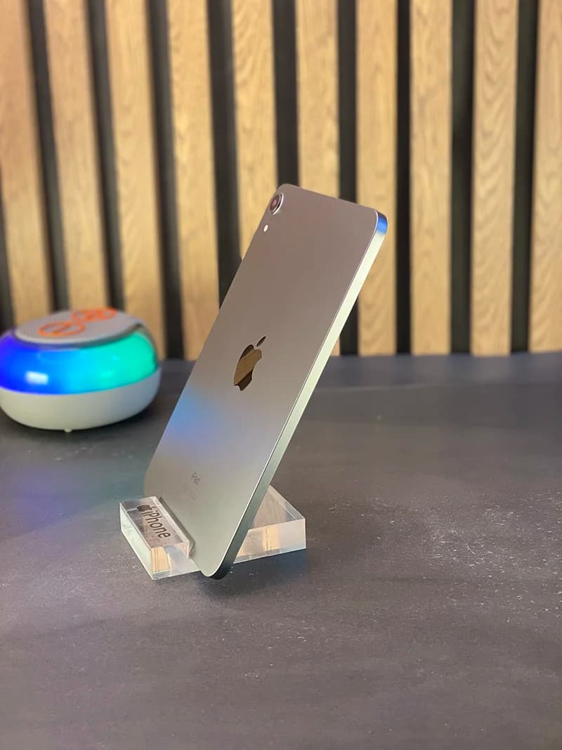آیپد iPad 6th generation 2021 wifi 8 Inch | حافظه 64گیگابایت – کارکرده — تصویر ۴