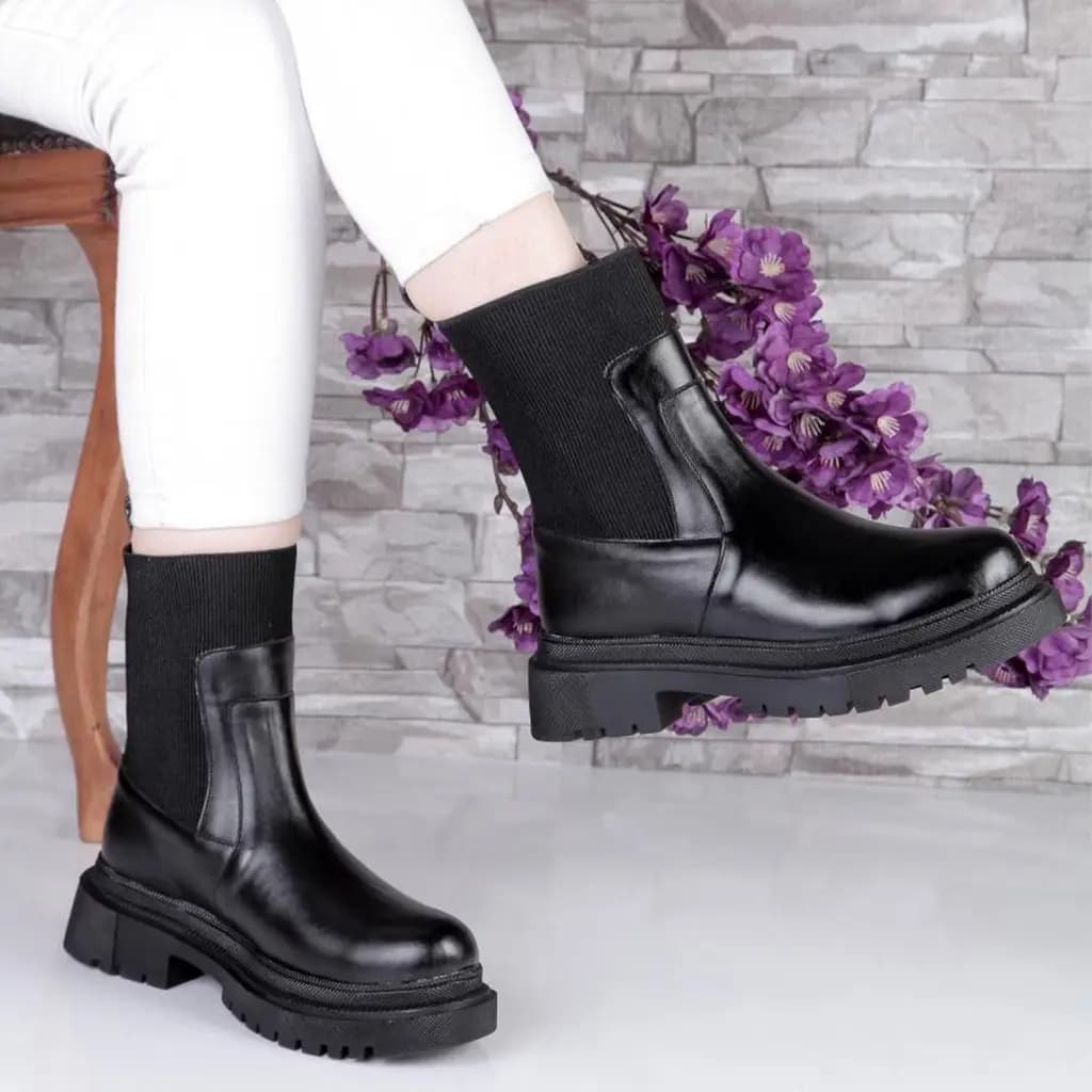 نیم بوت طبی چرم وارداتی کد 402