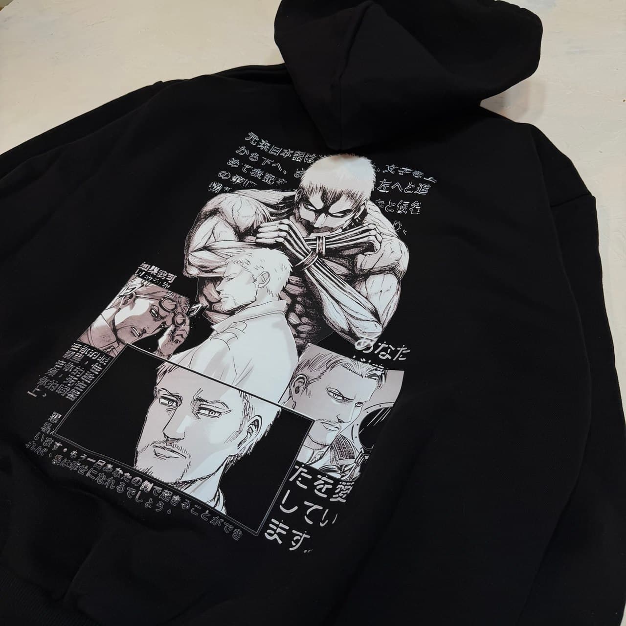 هودی‌ انیمه (Jujutsu Kaisen و Attack on Titan)