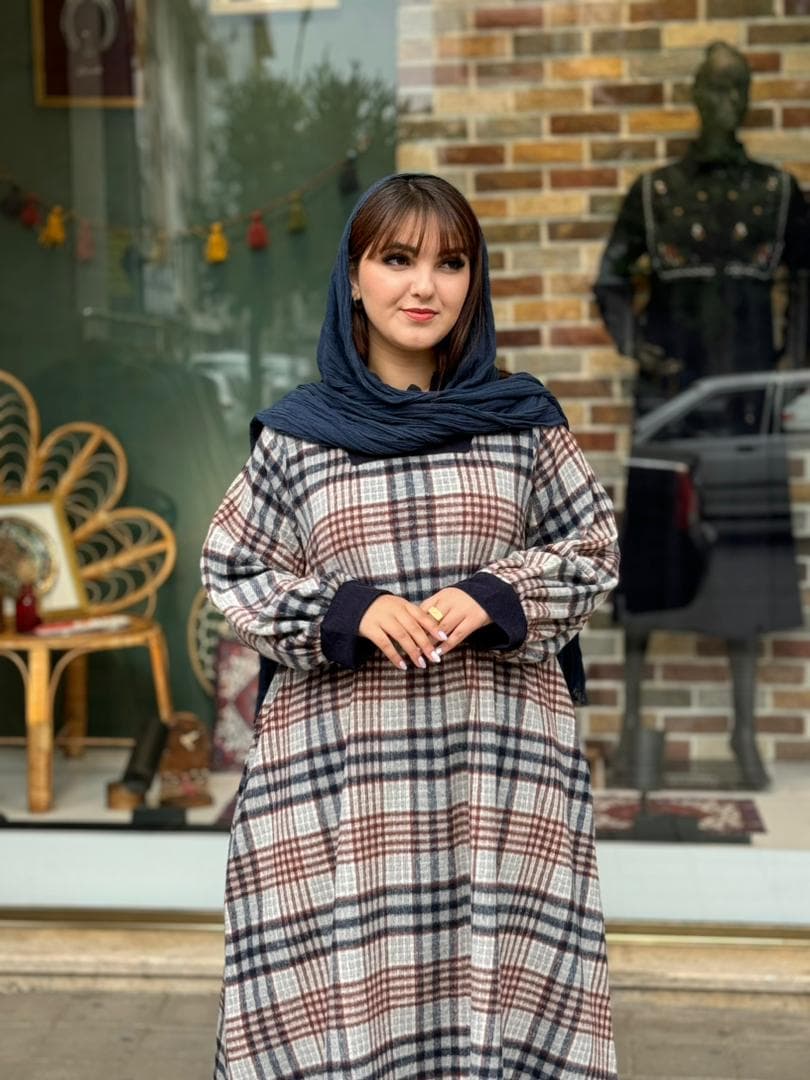 پیراهن هدیه سورمه ای سفید زرشکی — تصویر ۵