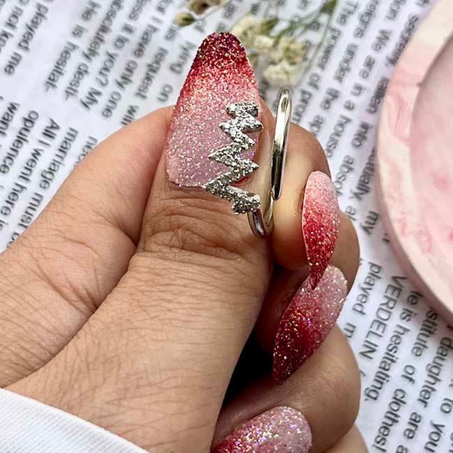 انگشتر نگینی طرح ضربان قلب کد29 — تصویر ۳