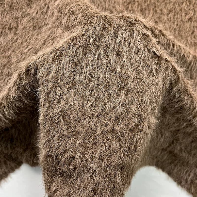 پارچه خز گرگی قهوه ای — تصویر ۳