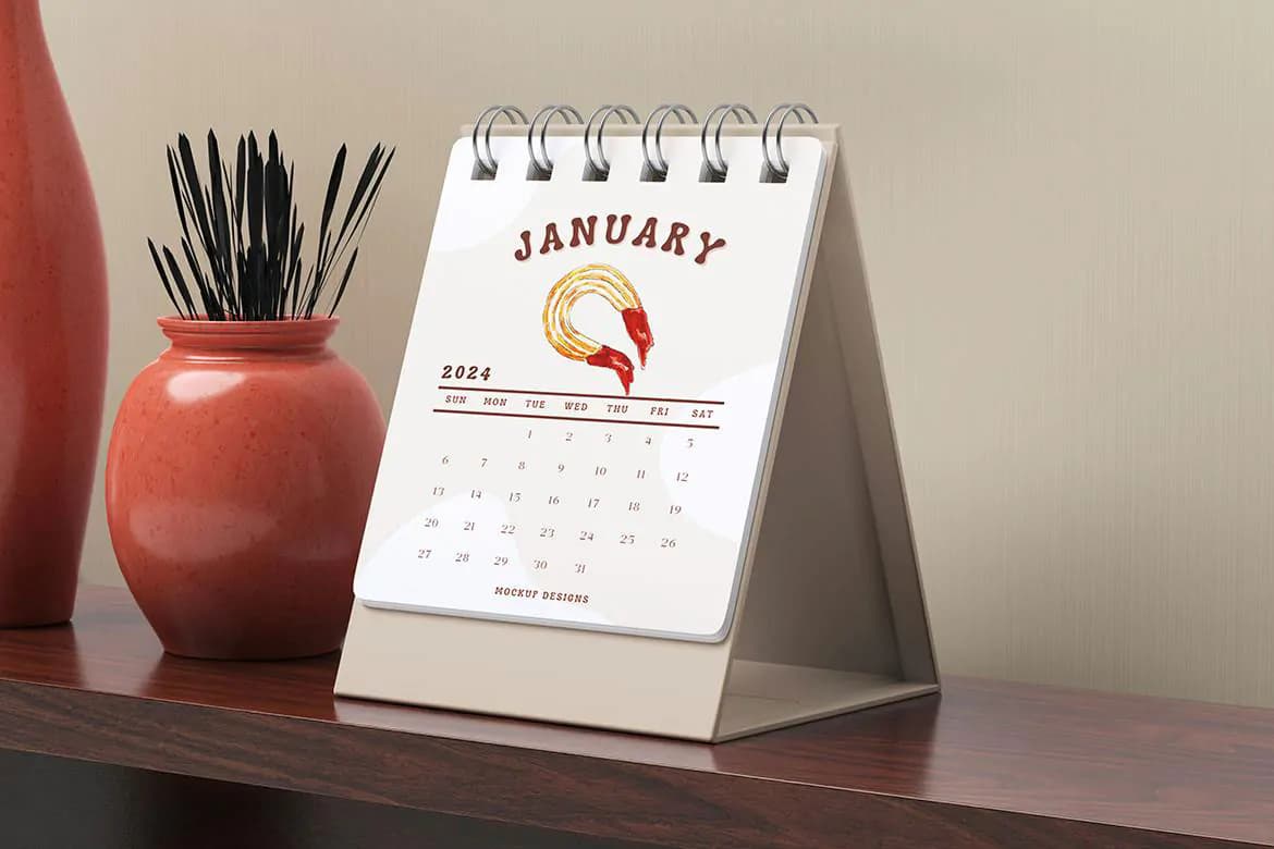موکاپ تقویم رومیزی – 4 فایل — تصویر ۴