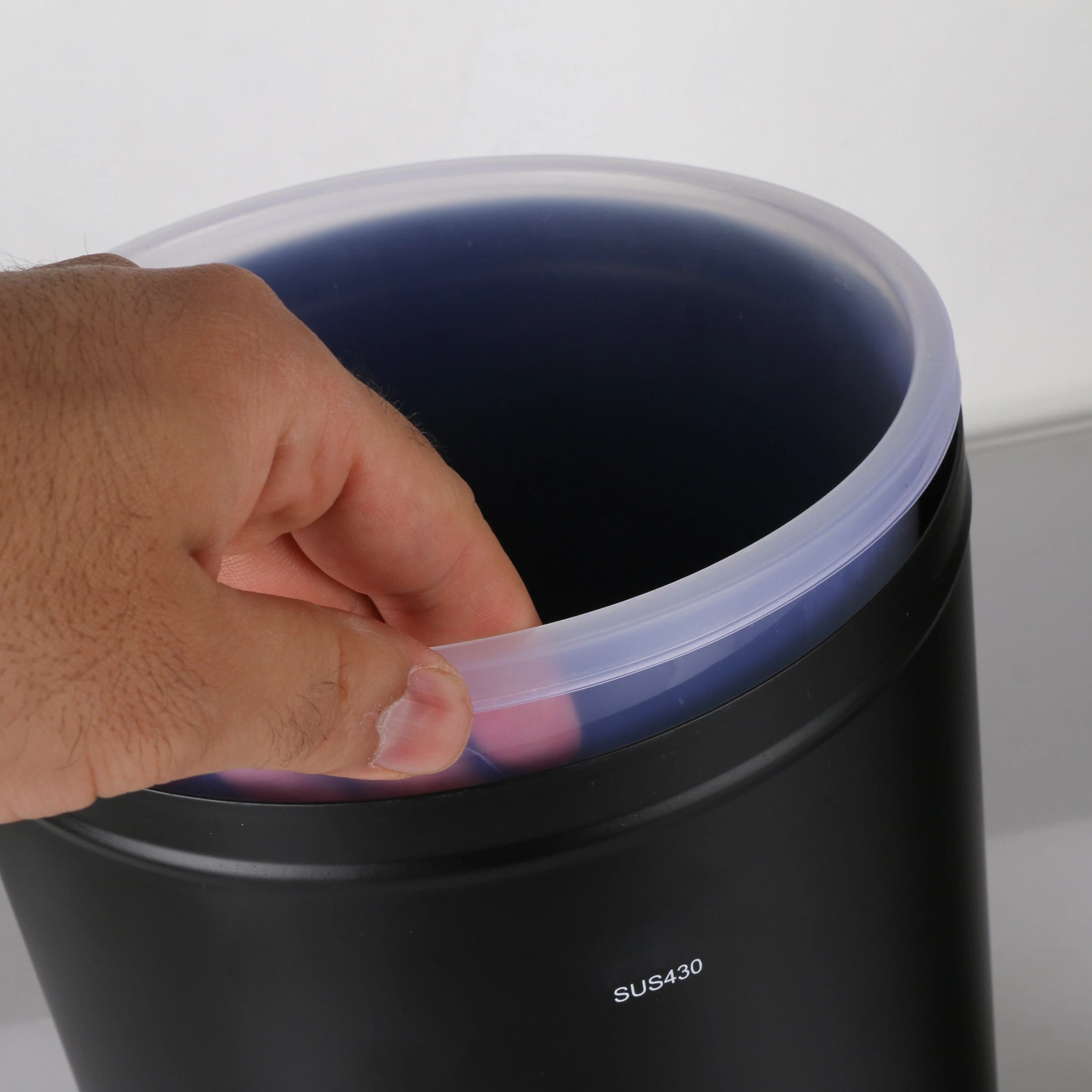 ست سطل زباله و فرچه دلفین مدل Pr-44-GB — تصویر ۴