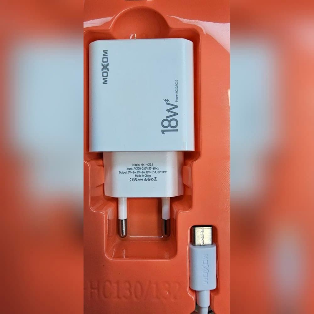 آداپتور شارژر موکسوم مدل MOXOM MX-HC132 18W — تصویر ۴
