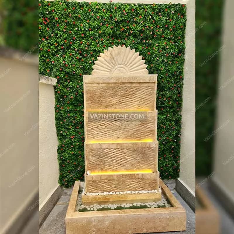 کتیبه و آبنمای سنگی خورشید — تصویر ۴