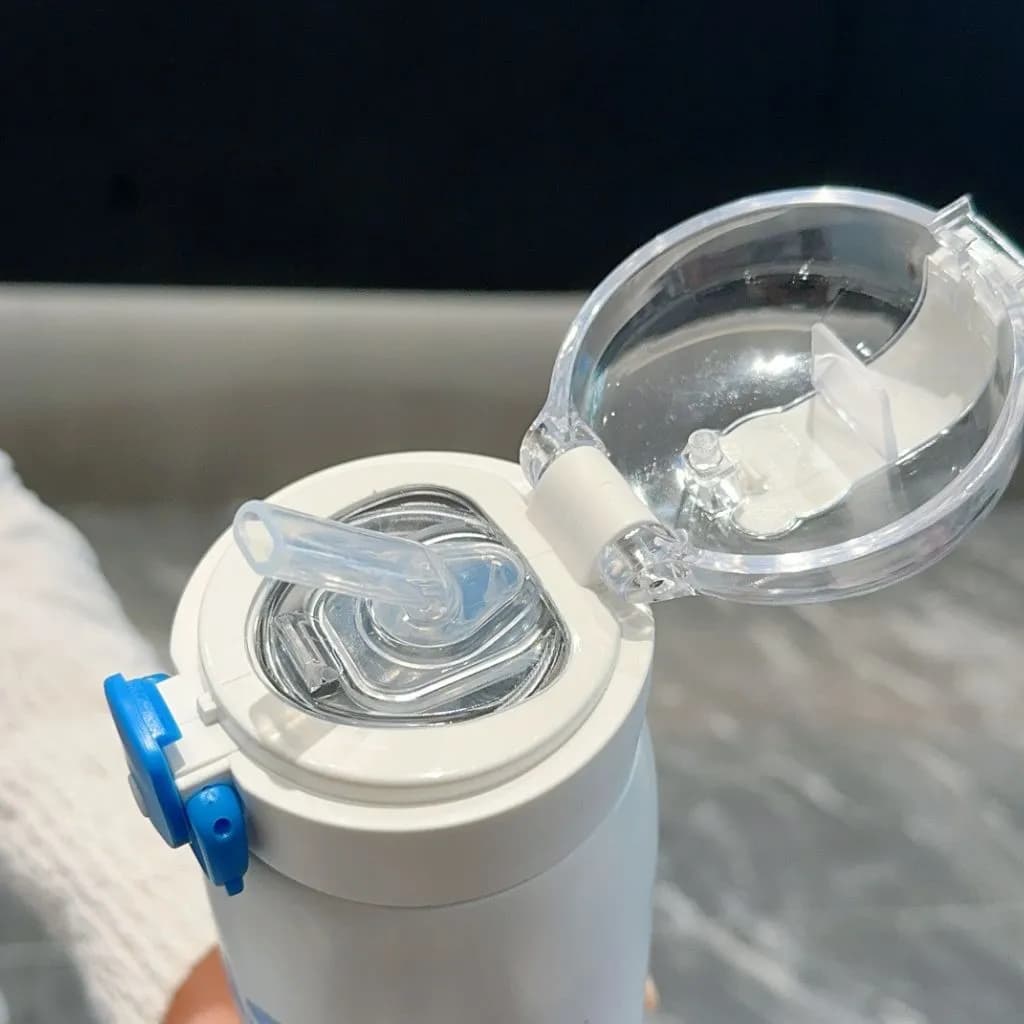 قمقمه نی دار استیل طرح باب اسفنجی و دوستان گنجایش 350ML کد 1374 — تصویر ۸