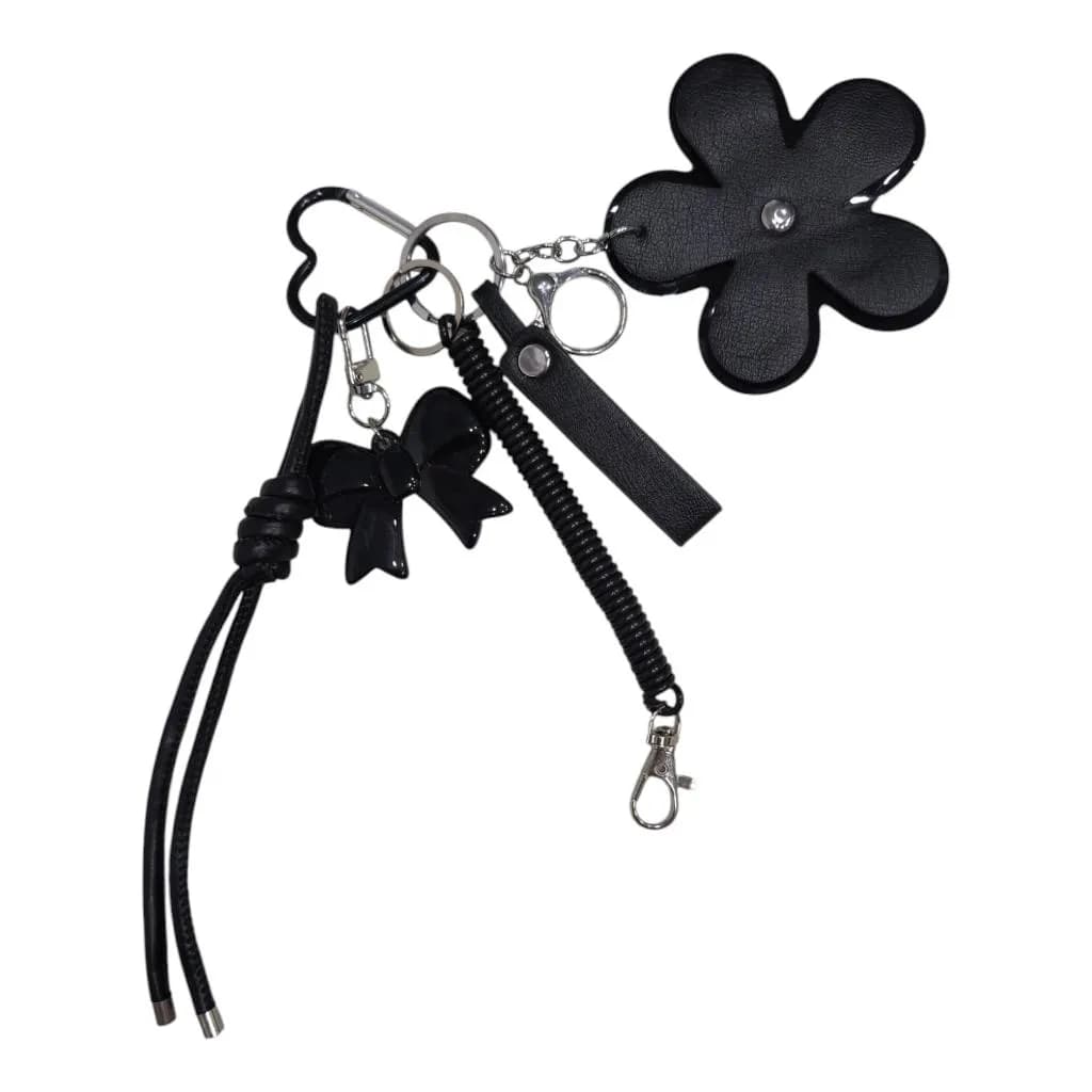 چارم بگ مدل گل مشکی (Charm Bag) آویز کیف دخترانه ترند — تصویر ۳