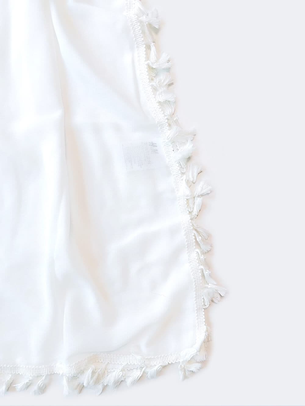 رومایویی زنانه حریر آزاد مدل پانچ رو لباسی ( کاور مایو ) برند H & M سفید رنگ — تصویر ۵