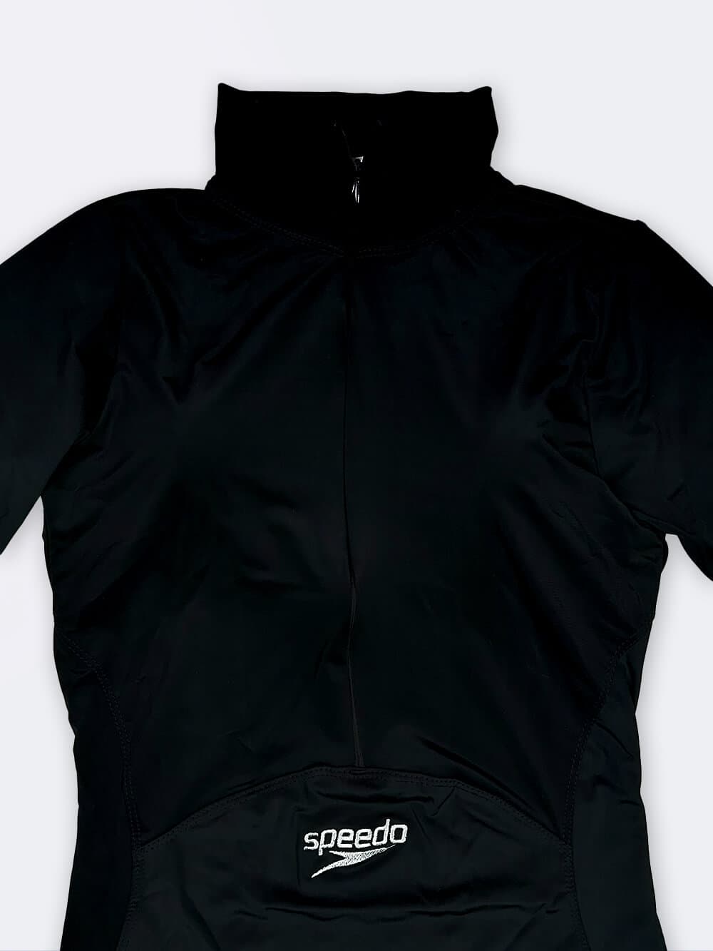 مایو پوشیده زنانه پادار و آستین دار نیمه اسلامی برای استخر اسپیدو ( Speedo ) مشکی کاپدار — تصویر ۴