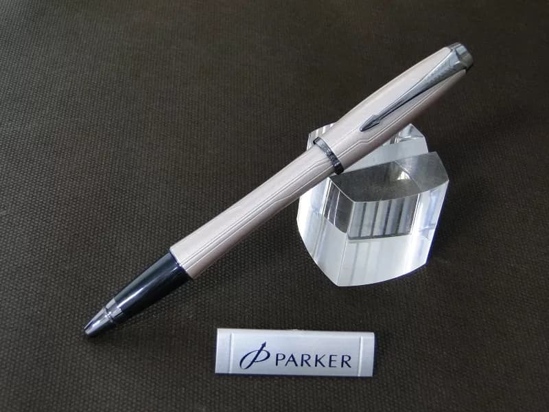 روان‌نویس پارکر اربن پریمیوم | PARKER URBAN PREMIUM Rollerball Pen — تصویر ۲